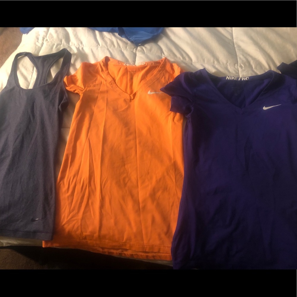 6 Nike & under armour tops